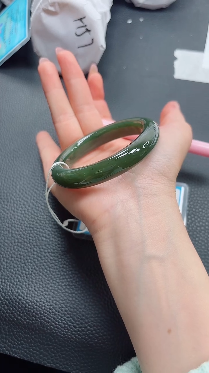 【闪购商品】和田玉手镯未镶嵌571