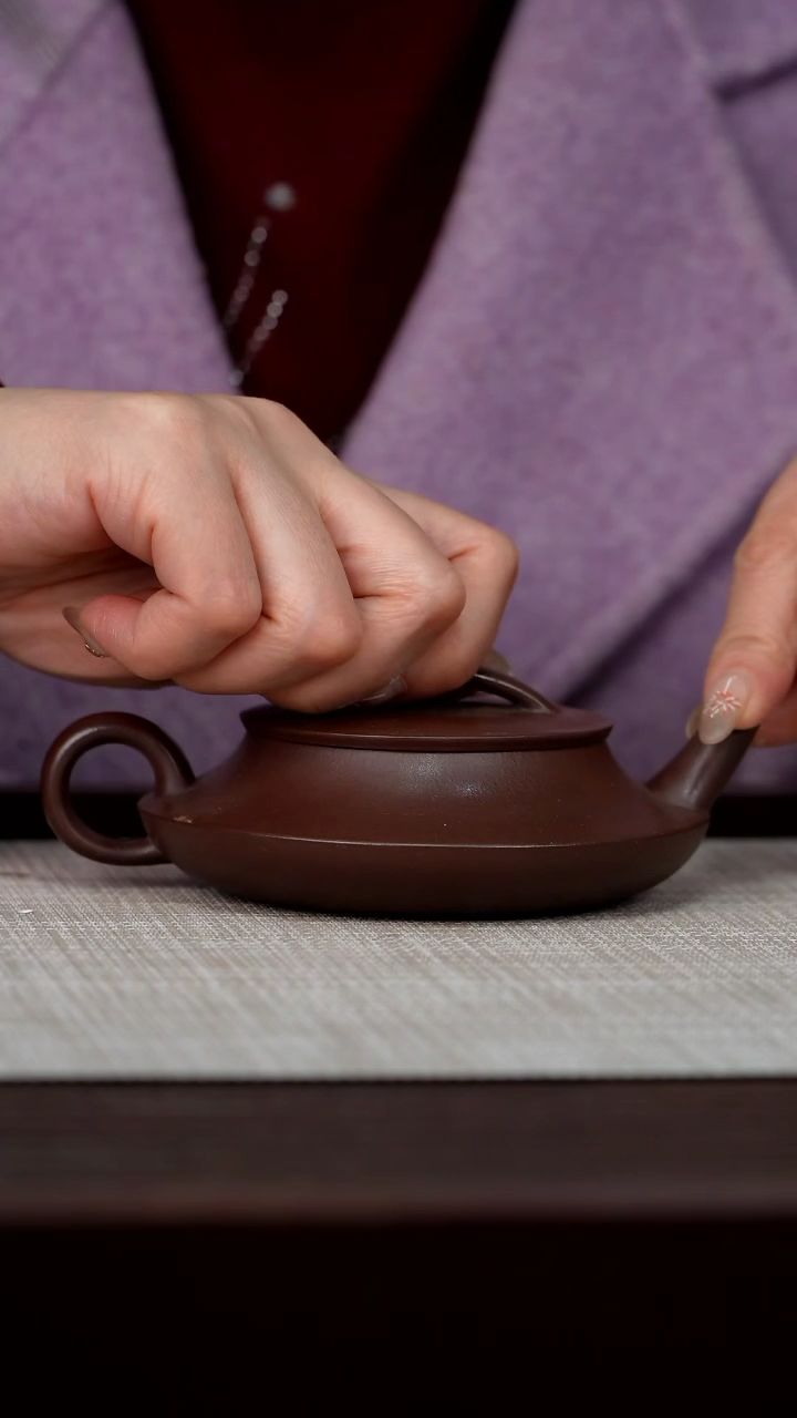 【闪购商品】宜兴原矿紫砂壶茶壶150C