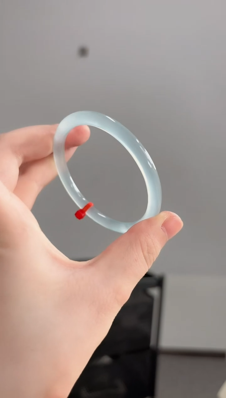 玛瑙/玉髓手镯未镶嵌54圈