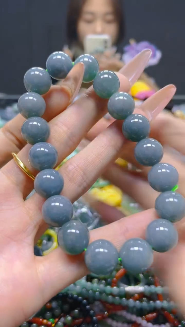 翡翠未镶嵌颈饰11MM/L/翡翠A货，一件也是批发价