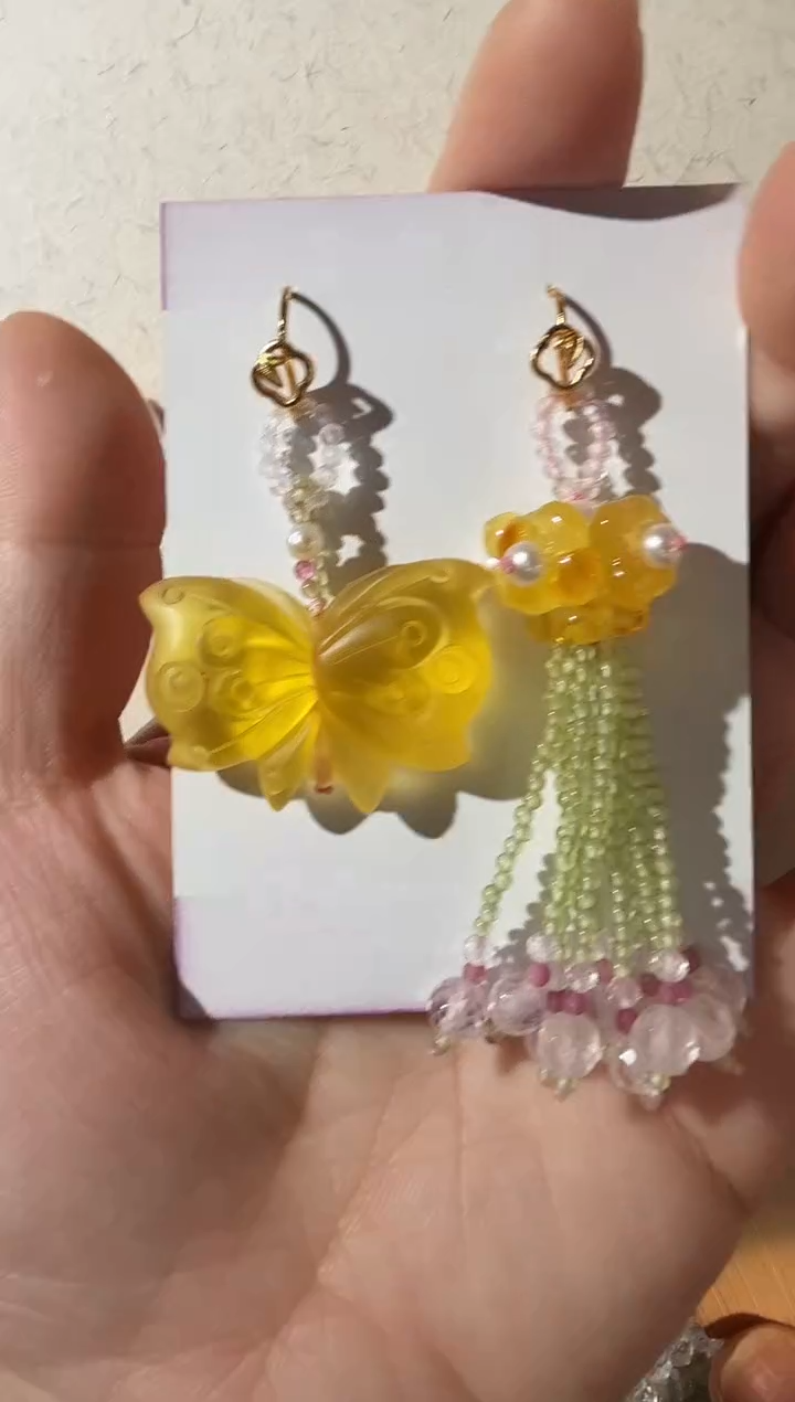 【闪购商品】琥珀耳坠未镶嵌琥珀蝴蝶耳坠