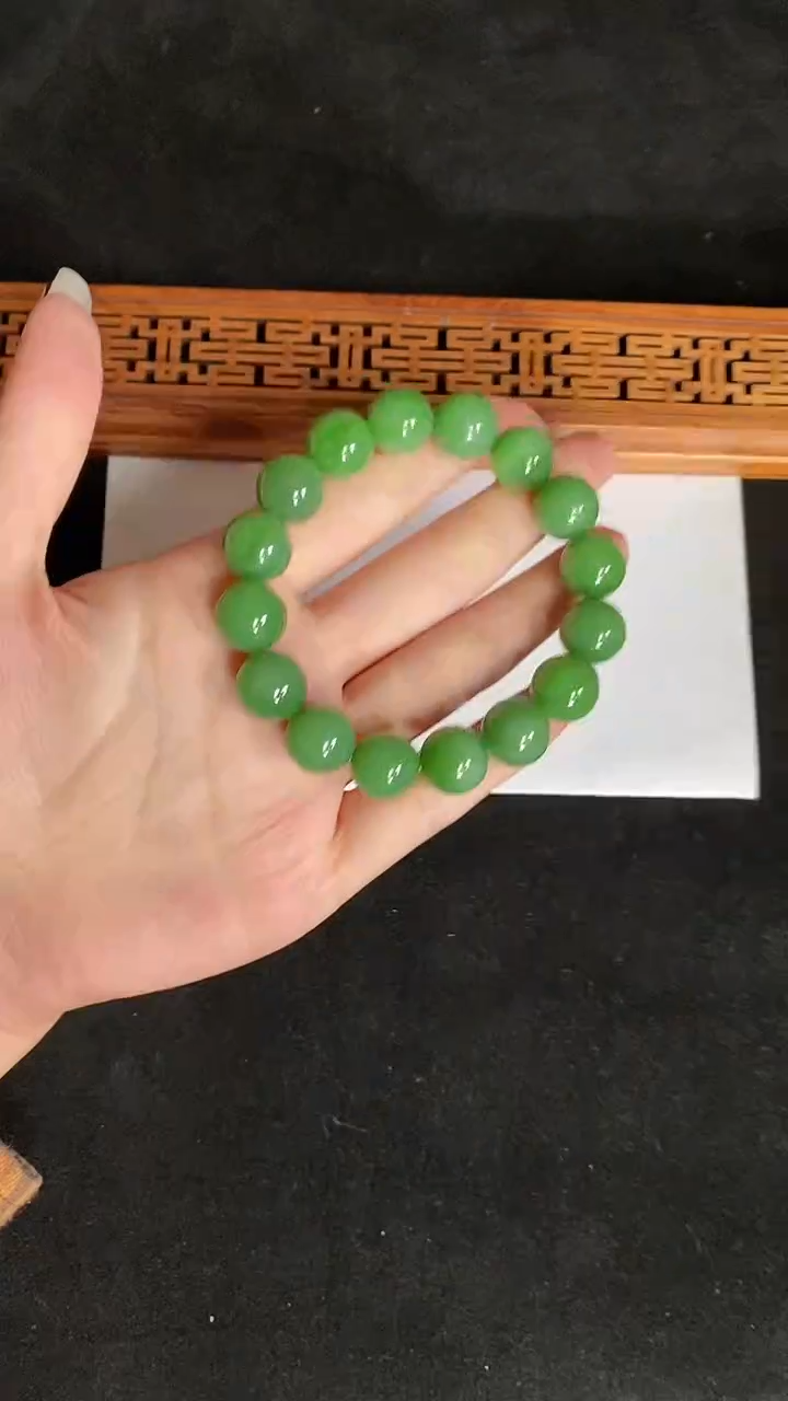 【闪购商品】和田玉（碧玉）手串未镶嵌12MM粉绿手串16颗