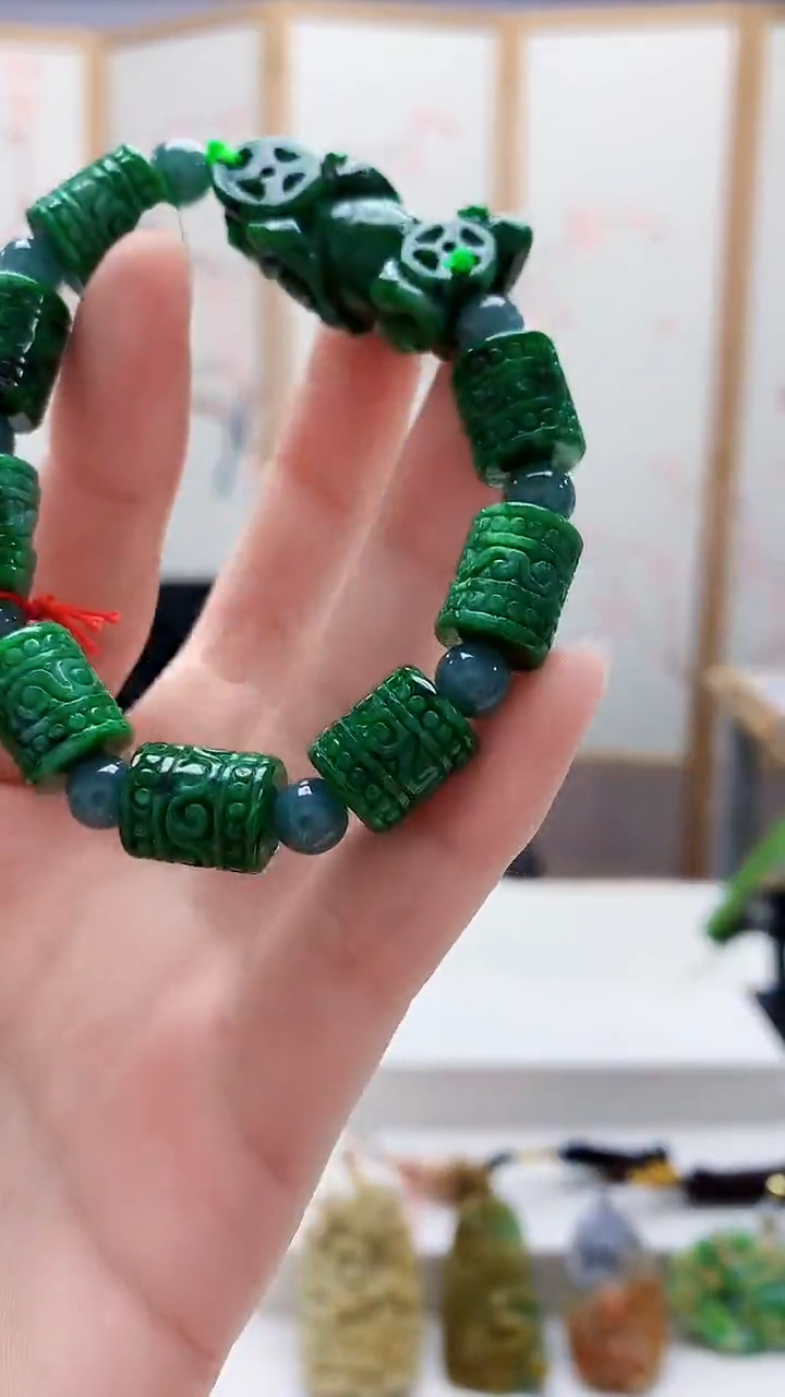 未镶嵌定制翡翠5060ry-毛货挂件79