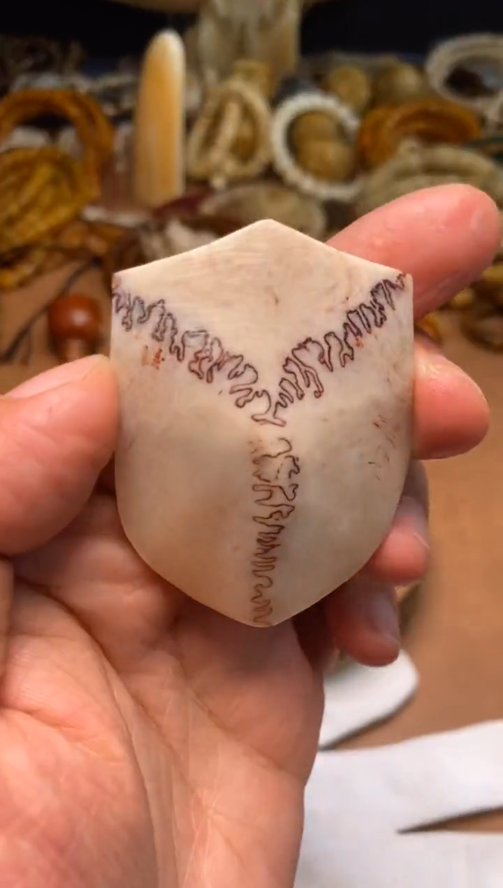 其他鹿骨杂件436-母鹿三界