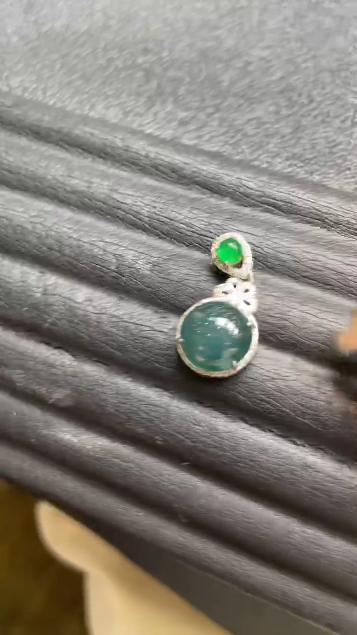 【闪购商品】翡翠颈饰未镶嵌      *26