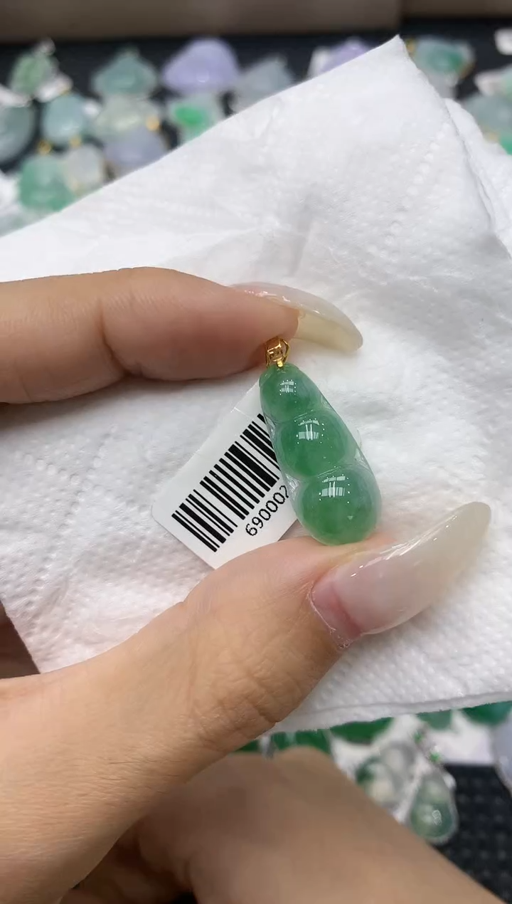 颈饰18K金镶嵌翡翠11111111111