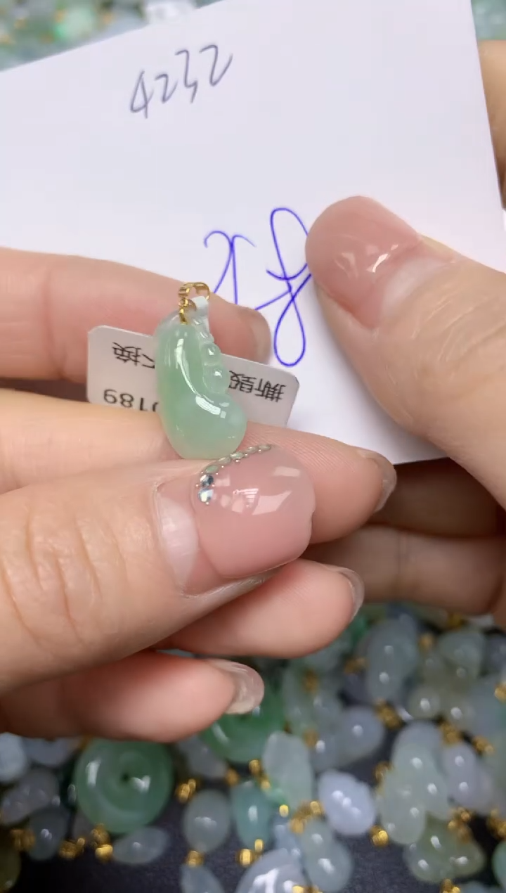 【闪购商品】翡翠挂件18K金镶嵌 天然翡翠A货