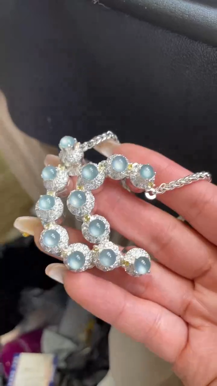 【闪购商品】翡翠颈饰未镶嵌      *A26 (只发一件) 