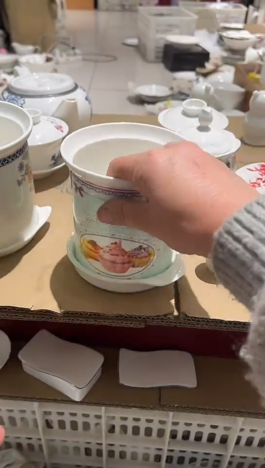 骨瓷筷子笼微瑕1