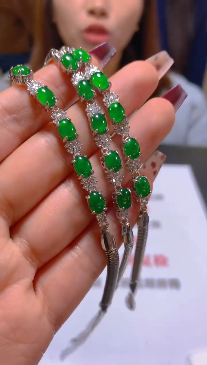 未镶嵌手链翡翠多样性发一