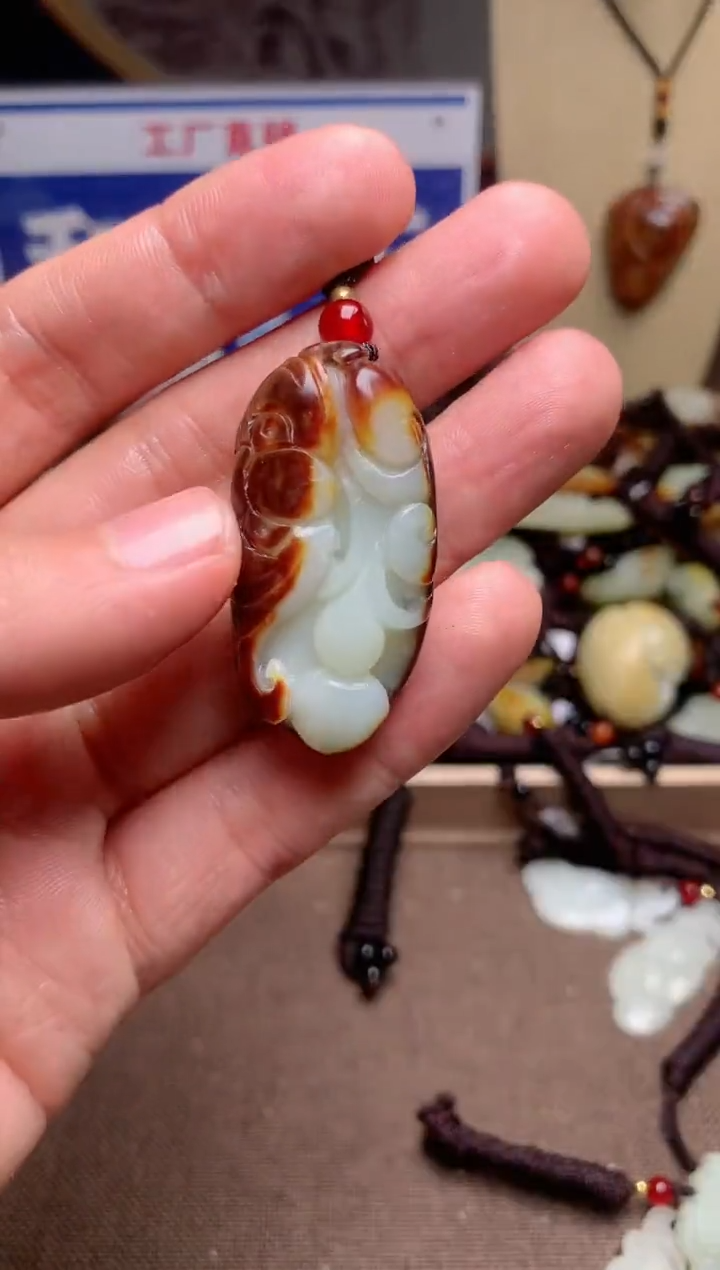 【闪购商品】和田玉颈饰未镶嵌1