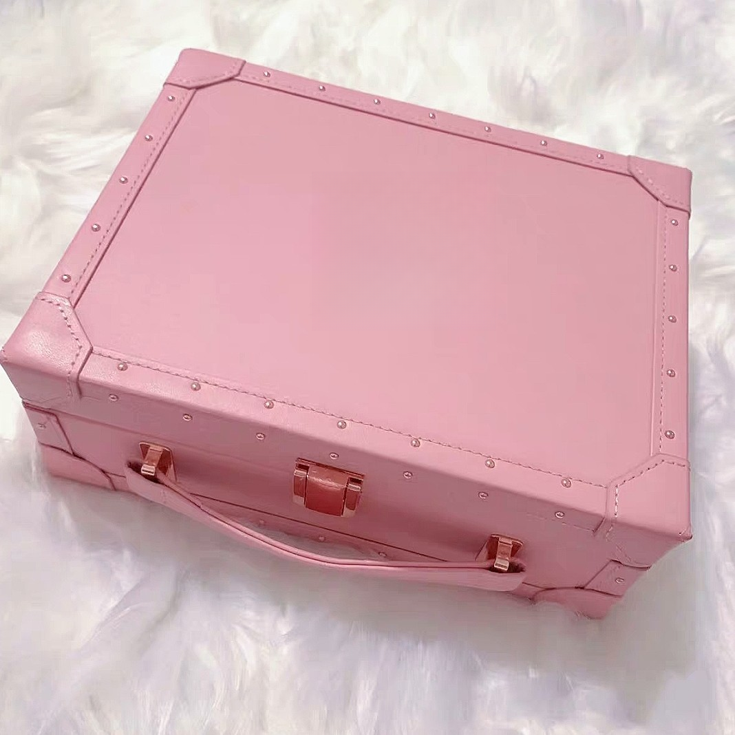 首饰盒/箱 粉色铆钉首饰盒【精致收纳便携旅行饰品盒】