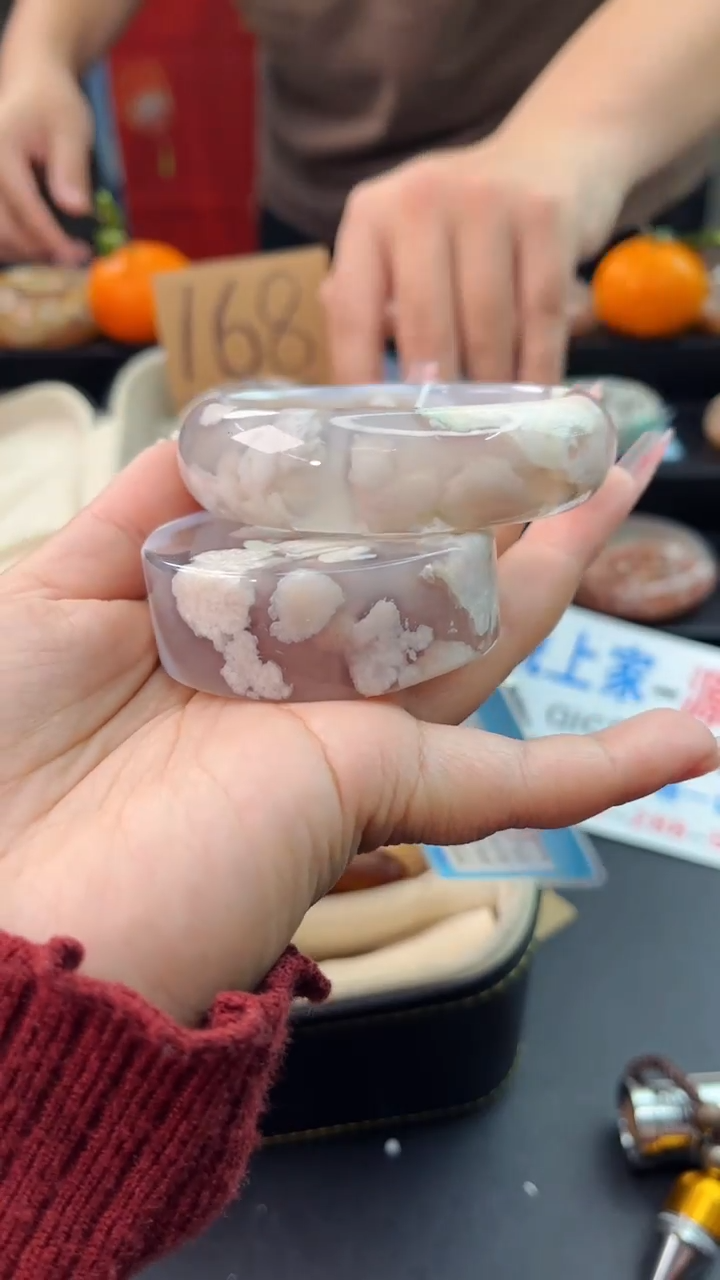 【闪购商品】石英质玉手镯未镶嵌赠送镯心（58圈口）