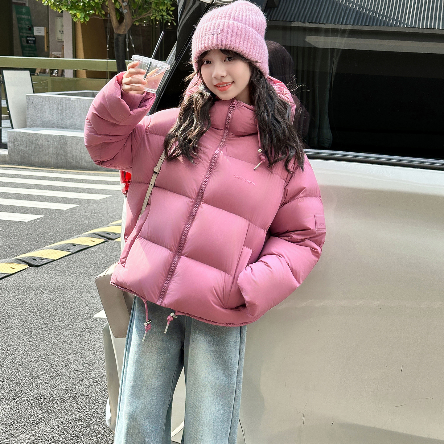 女童短款加厚连帽棉服冬季2025新款女大童时尚亮色洋气保暖面包服
