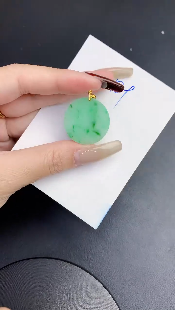 【闪购商品】翡翠颈饰18K金镶嵌0000000000