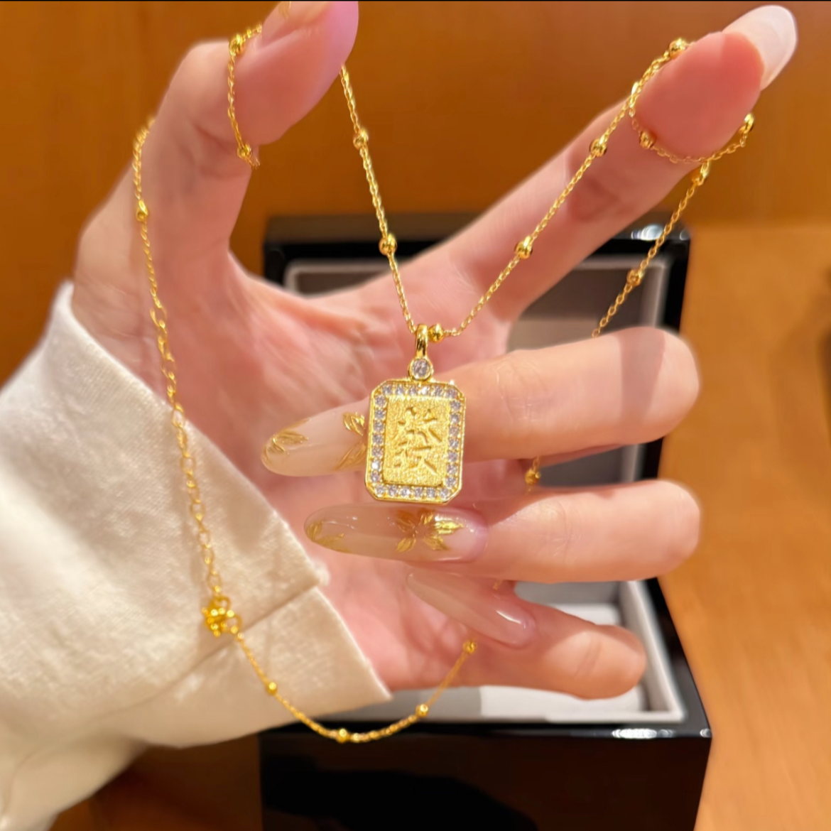 铜合金项链 点钻拉丝发财牌项链复古轻奢级感小众设计招财锁骨链