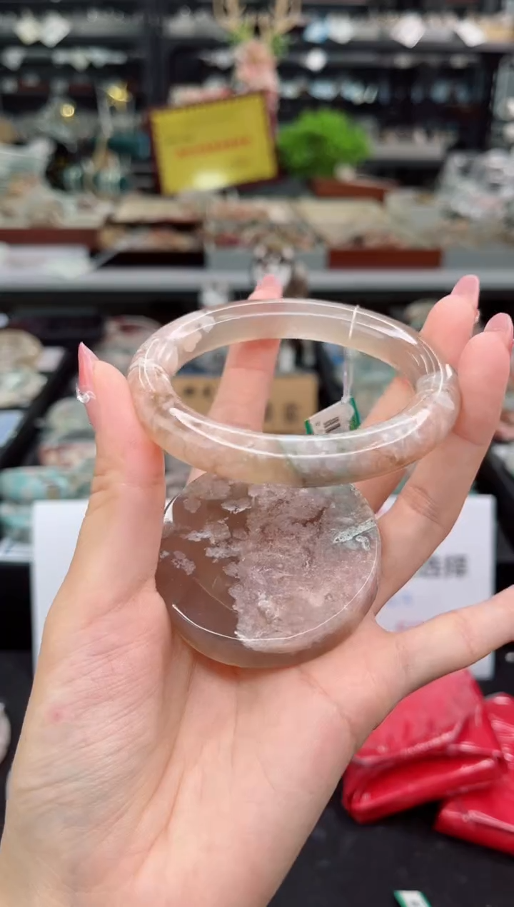 【闪购商品】石英质玉手镯未镶嵌57圈口（赠品镯心）1511572