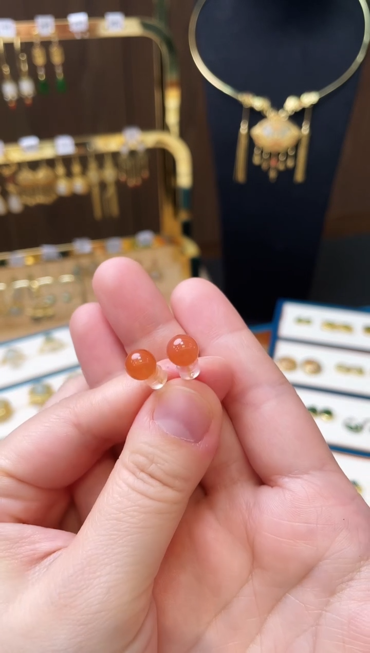 【闪购商品】玛瑙/玉髓耳钉银S925镀金镶嵌南红耳钉