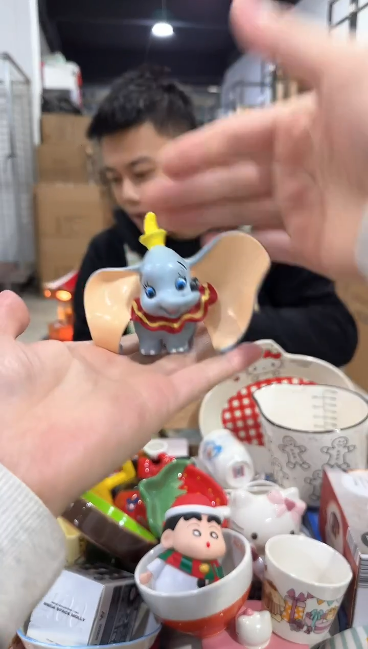 瓷片小飞象摆件 