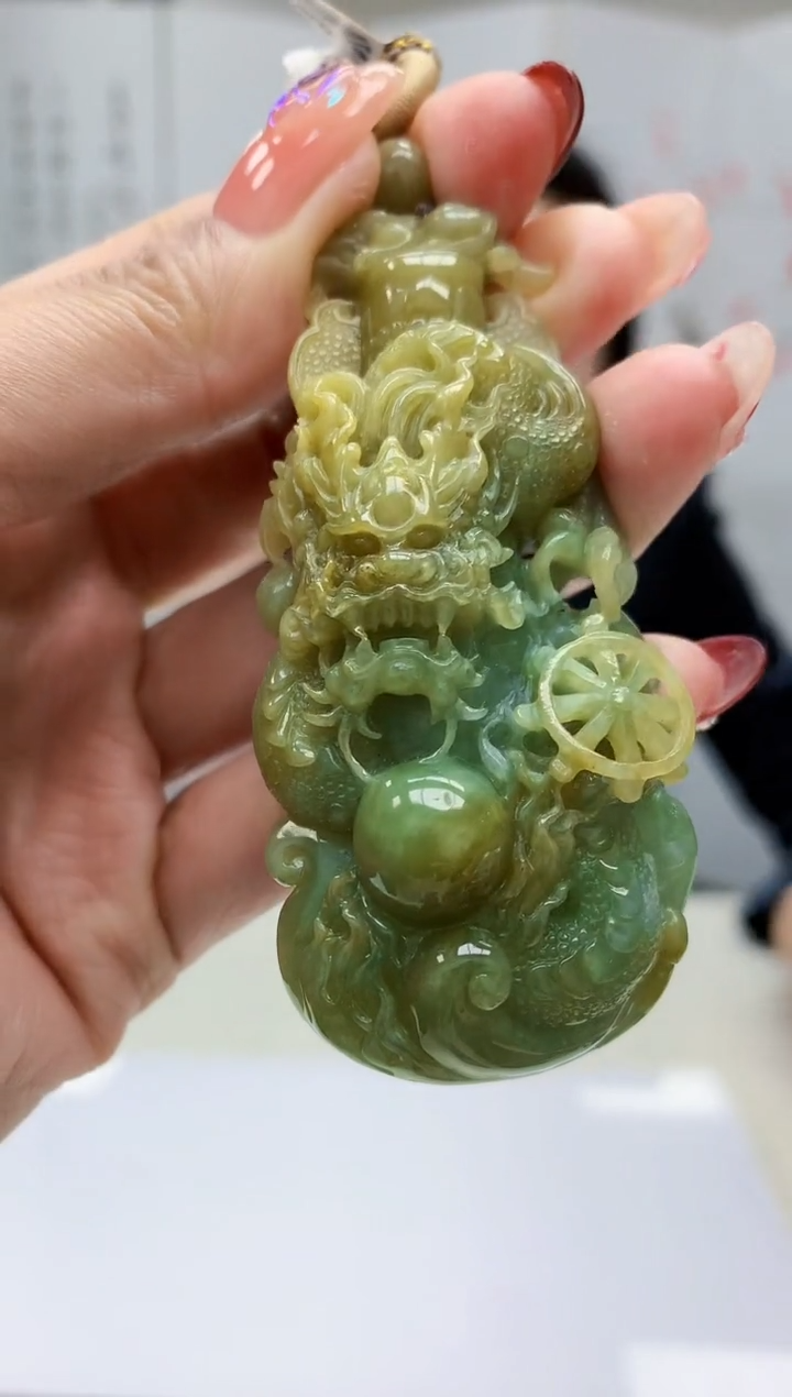 【闪购商品】定制翡翠未镶嵌3123MM-毛货挂件79