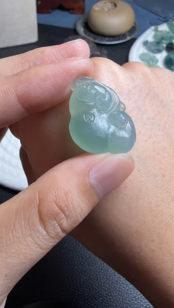 未镶嵌定制翡翠如意