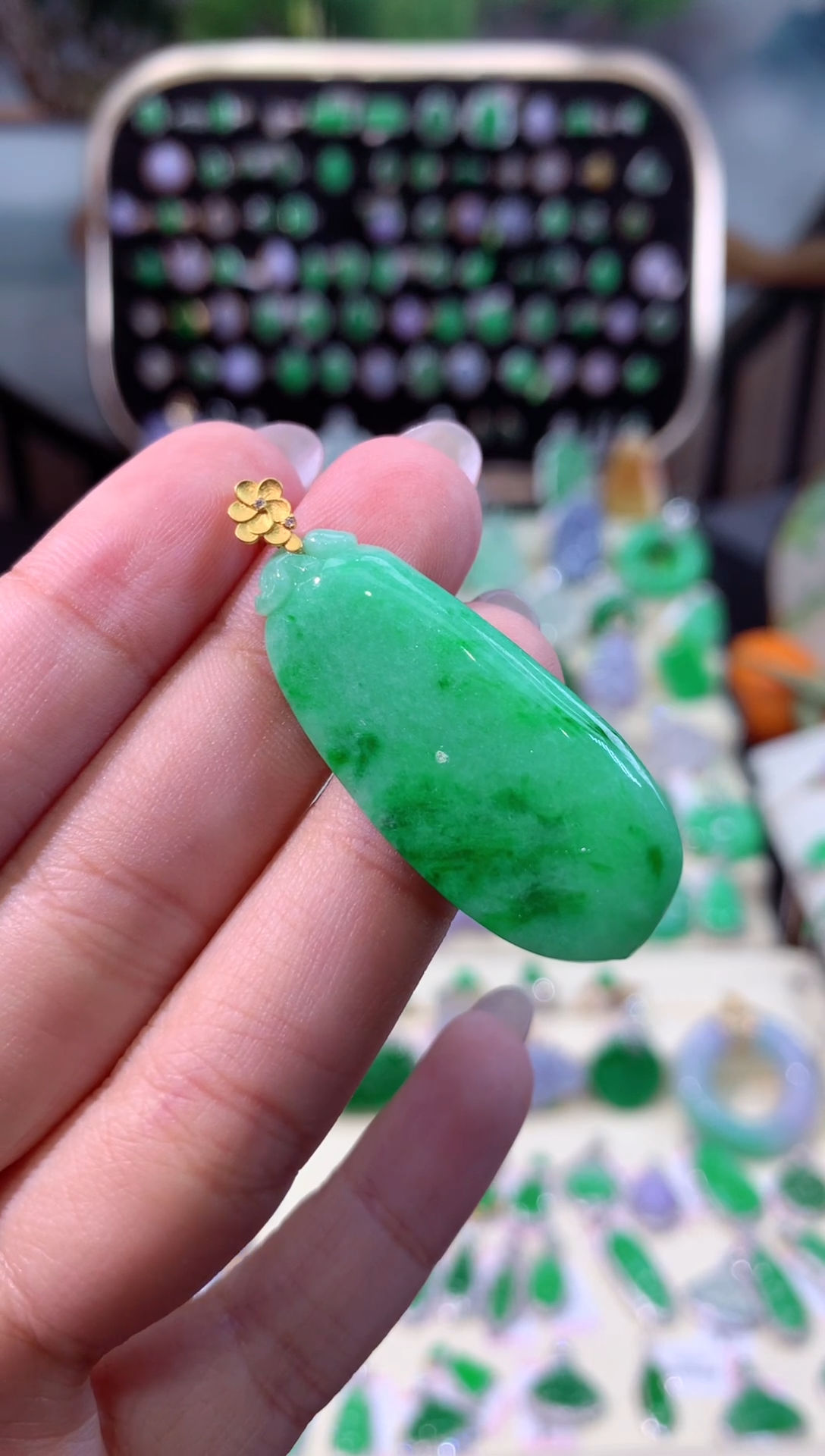 【闪购商品】翡翠颈饰18K金镶嵌缅甸天然A货翡翠