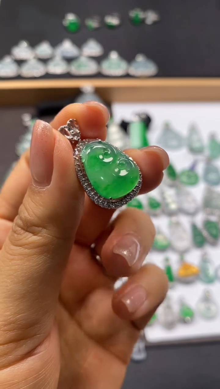 【闪购商品】翡翠18K金镶嵌吊坠(不含链)如意