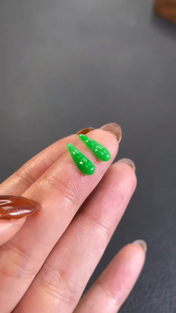 【闪购商品】定制翡翠未镶嵌11.8*4.4*1.6福豆