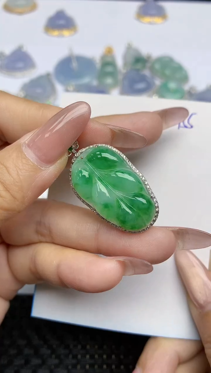 【闪购商品】翡翠颈饰18K金镶嵌天然A货翡翠 155