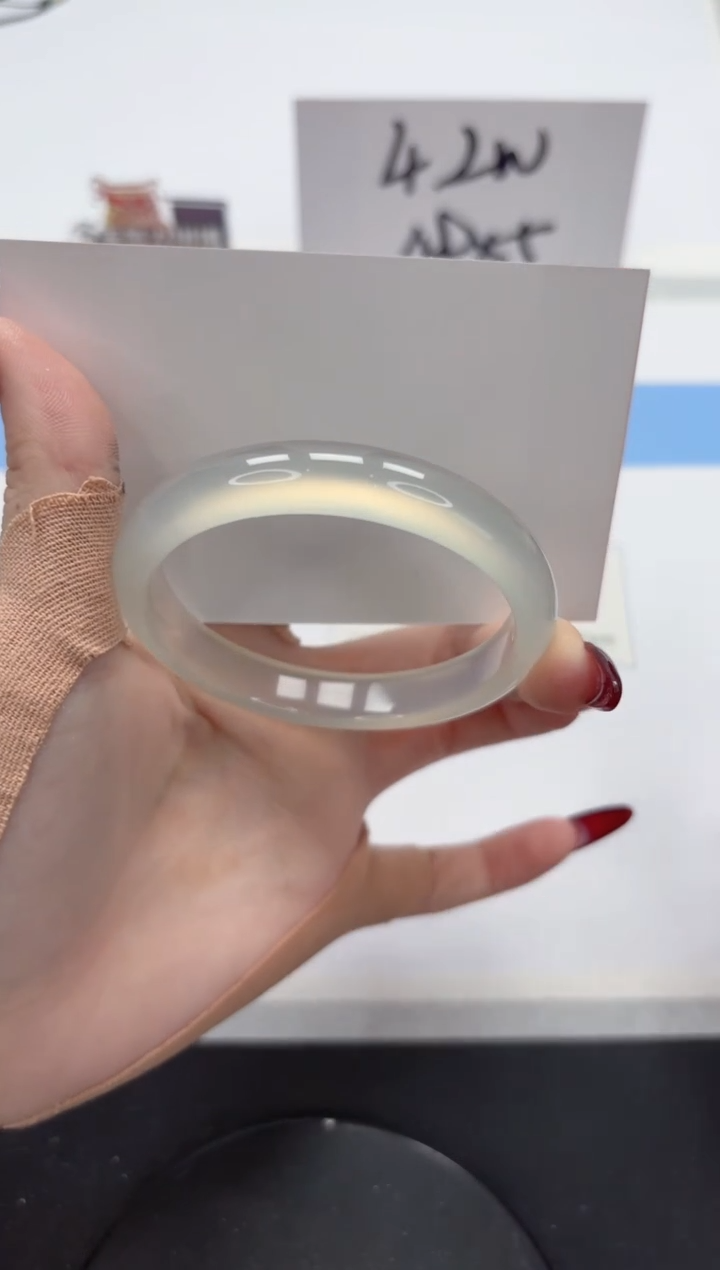 【闪购商品】石英质玉手镯未镶嵌A174-55.4