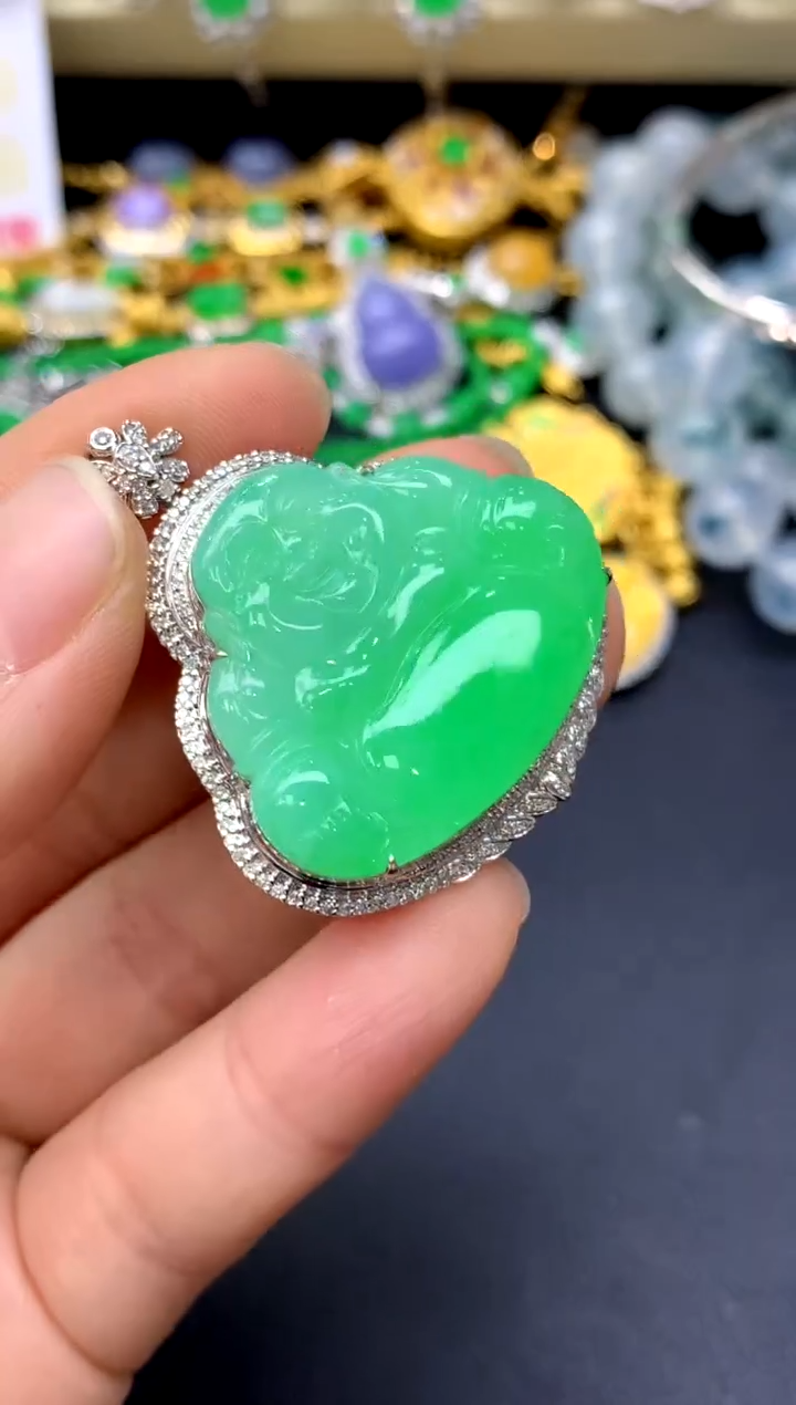 颈饰18K金镶嵌翡翠426-中国好珍宝