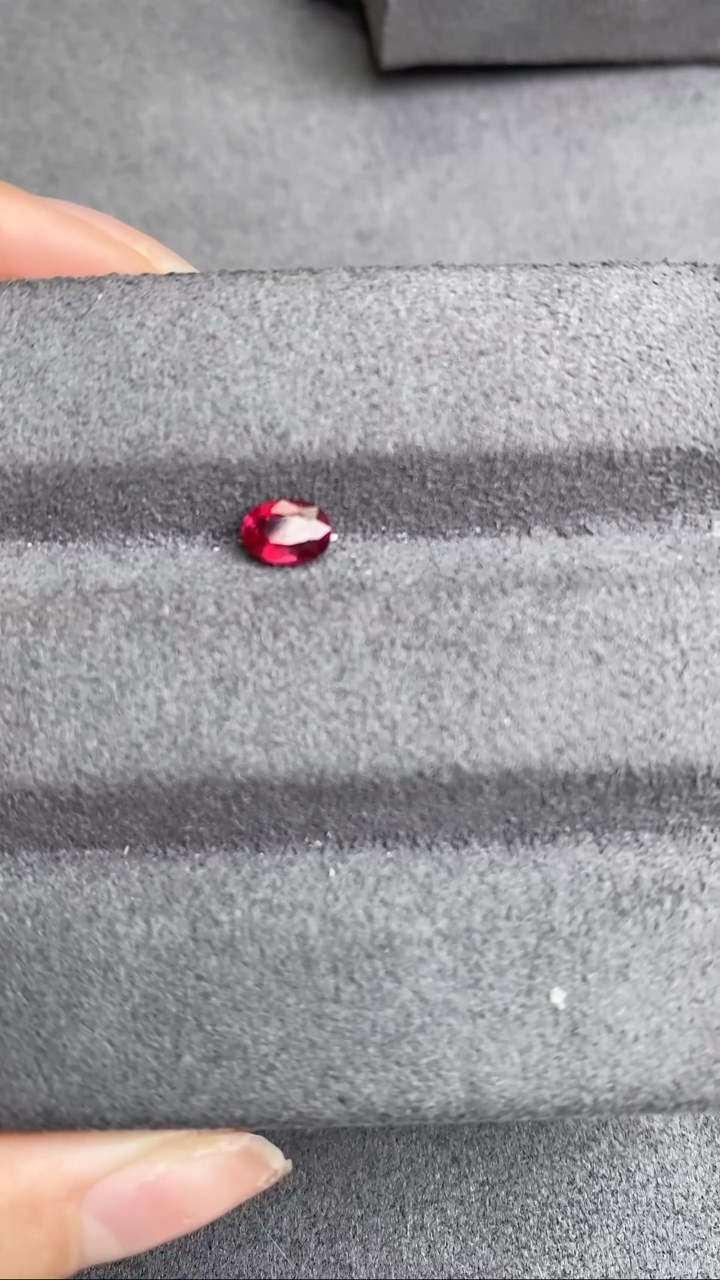 【闪购商品】红宝石0.76CT未镶嵌---------