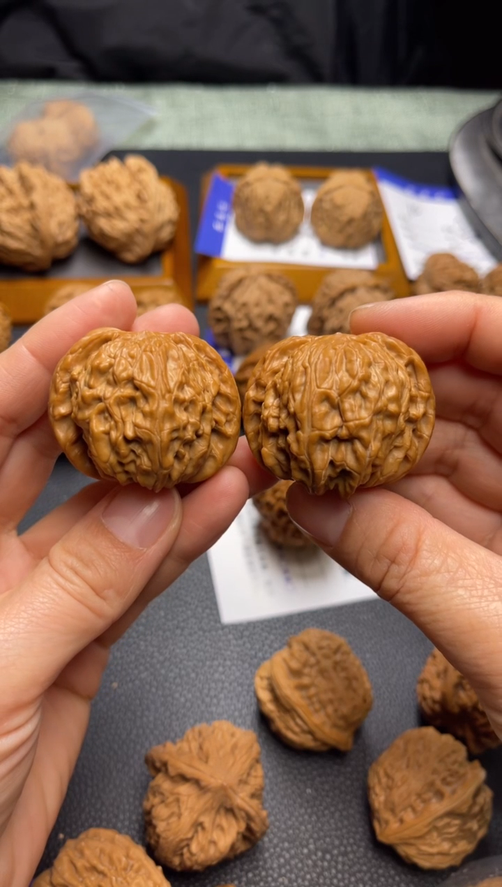 【闪购商品】桃核把件磨盘全品  42  孟