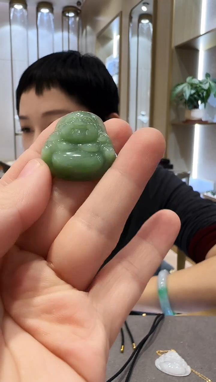 颈饰未镶嵌和田玉【54】