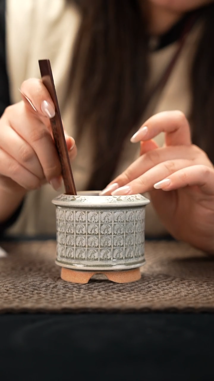 口径5.5花盆-12-4-526特底有瑕