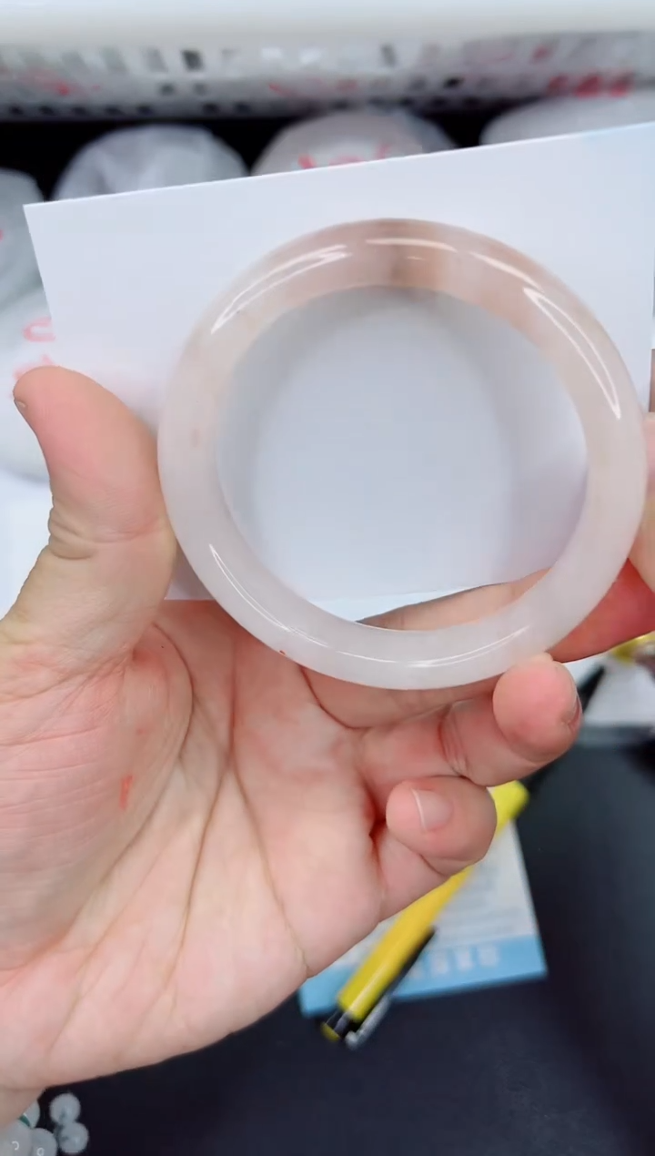 【闪购商品】石英质玉手镯未镶嵌145-58.7