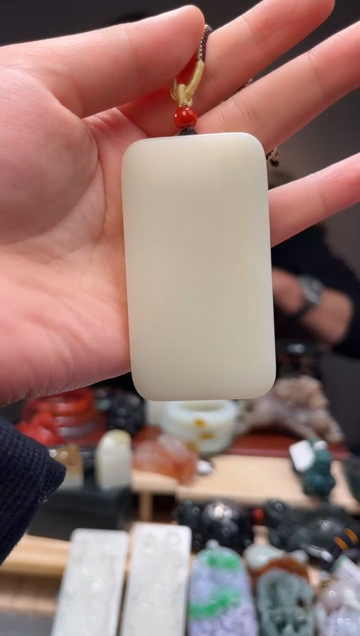 颈饰未镶嵌和田玉雪**原吊坠47