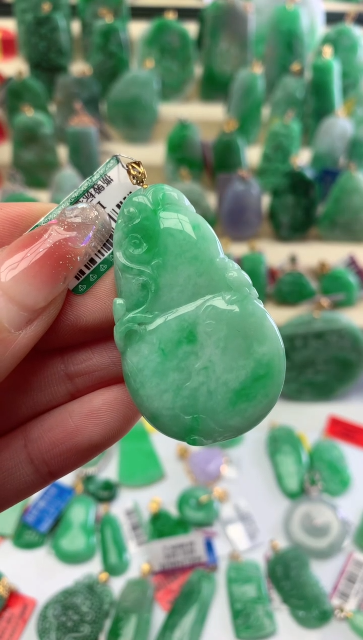 【闪购商品】翡翠颈饰18K金镶嵌挂件