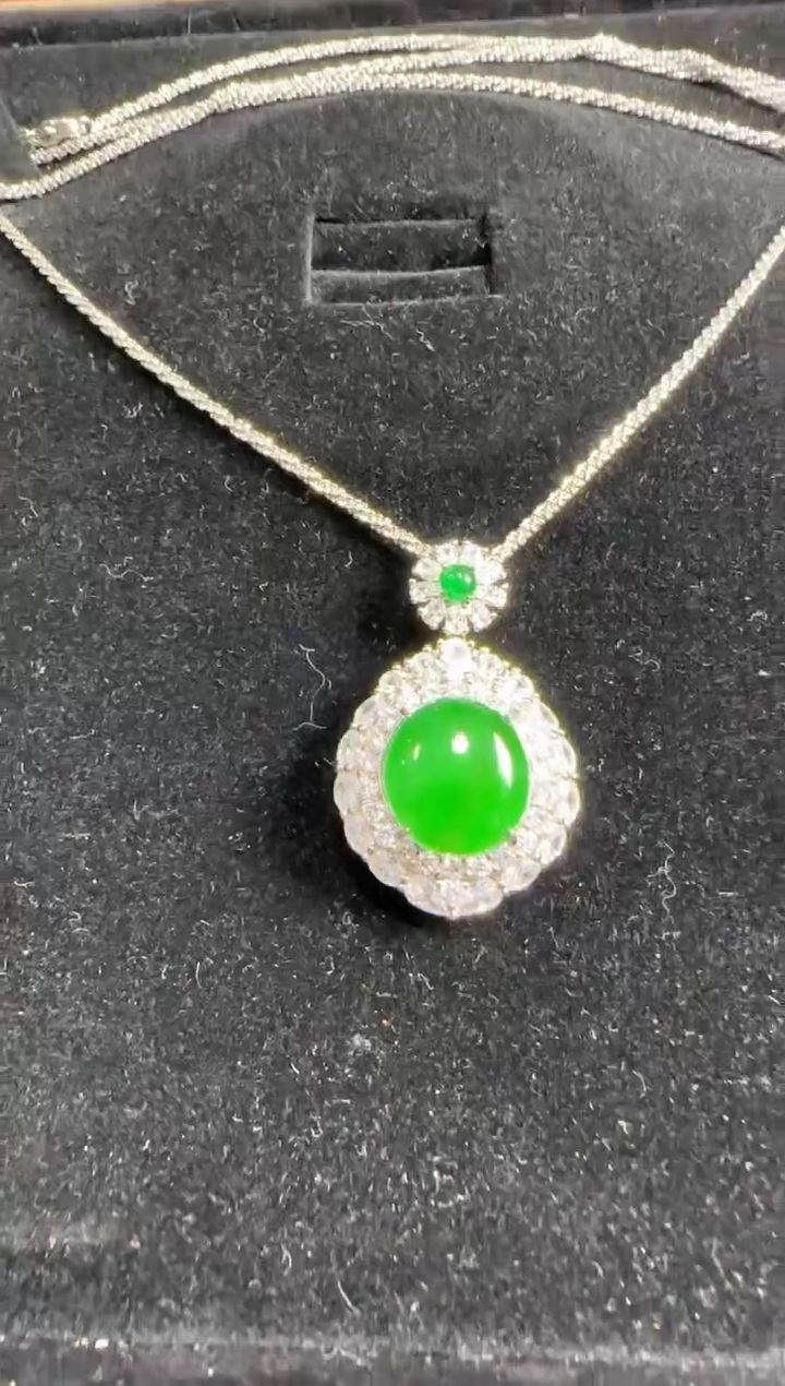 【闪购商品】翡翠吊坠(赠链)未镶嵌1842多样性发货拍一发一