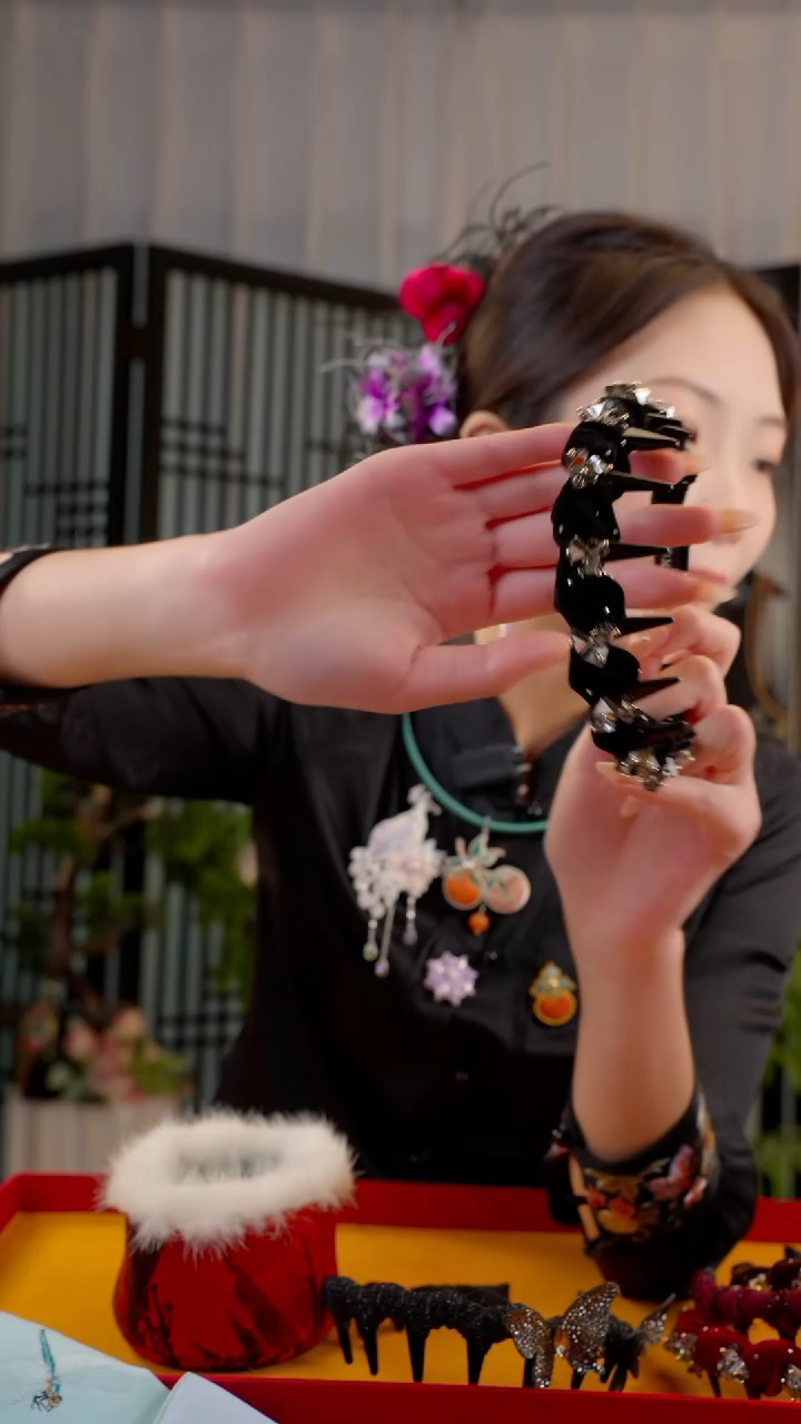 刺绣黑色方糖发箍非遗苏绣绒花手工饰品