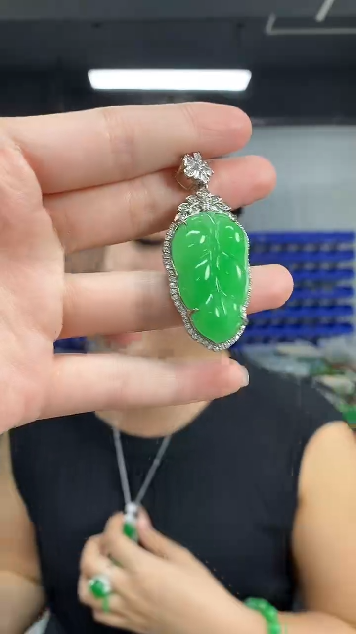 颈饰未镶嵌翡翠博*多样性发其一颜色微差