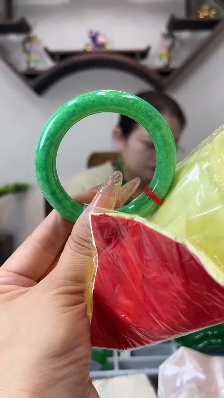 【闪购商品】砖雕a56 圈口55.3 独货手镯