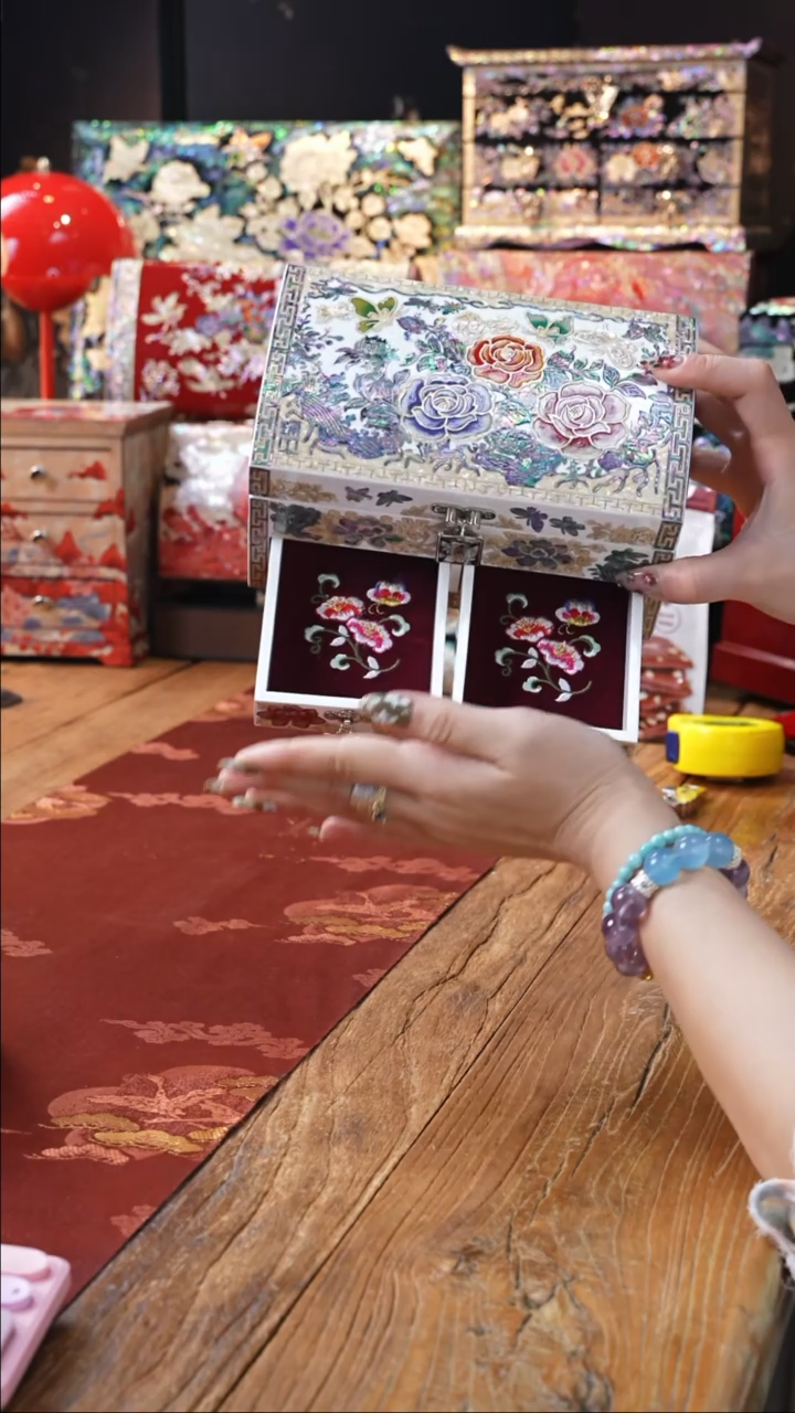 【闪购商品】瓷片豆包儿的星耀家