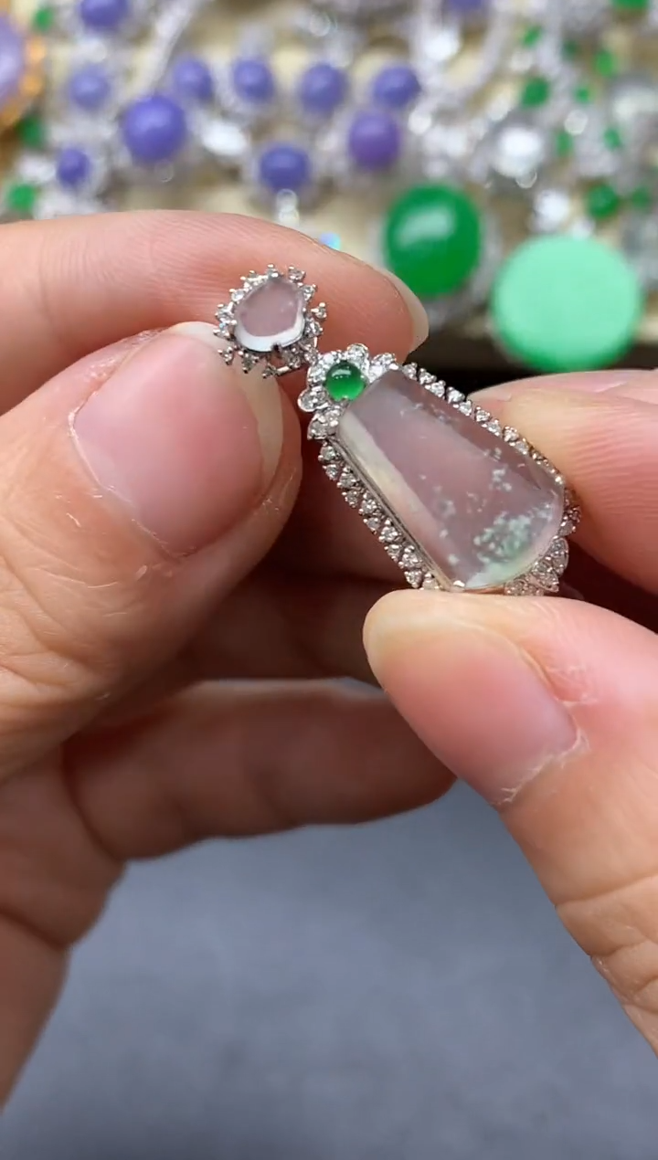 颈饰18K金镶嵌翡翠559-中国好珍宝