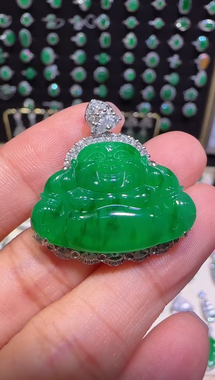 【闪购商品】翡翠颈饰18K金镶嵌佛