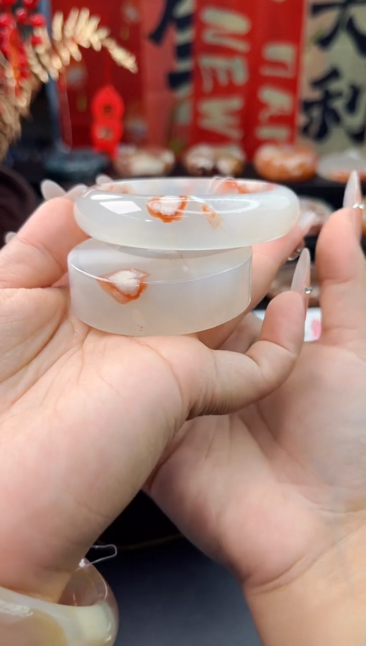 【闪购商品】石英质玉手镯未镶嵌赠送镯心（58圈口）