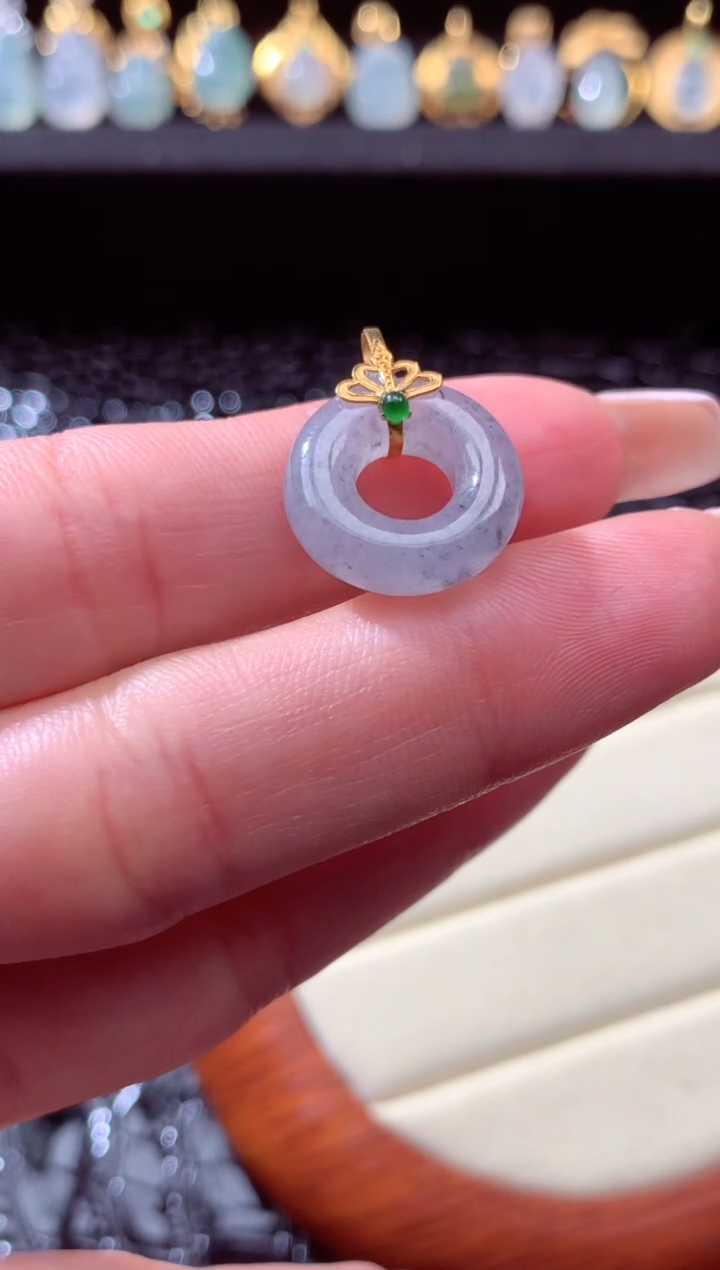 【闪购商品】翡翠颈饰18K金镶嵌扣