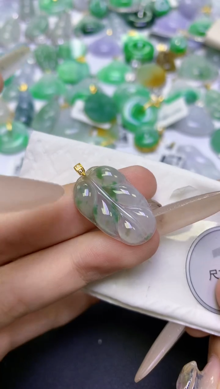 颈饰18K金镶嵌翡翠天然缅甸翡翠A货百元以上9元证书费自理