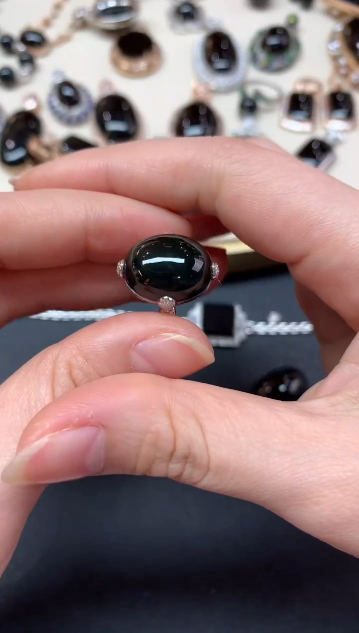 【闪购商品】翡翠戒指18K金镶嵌S261|8800