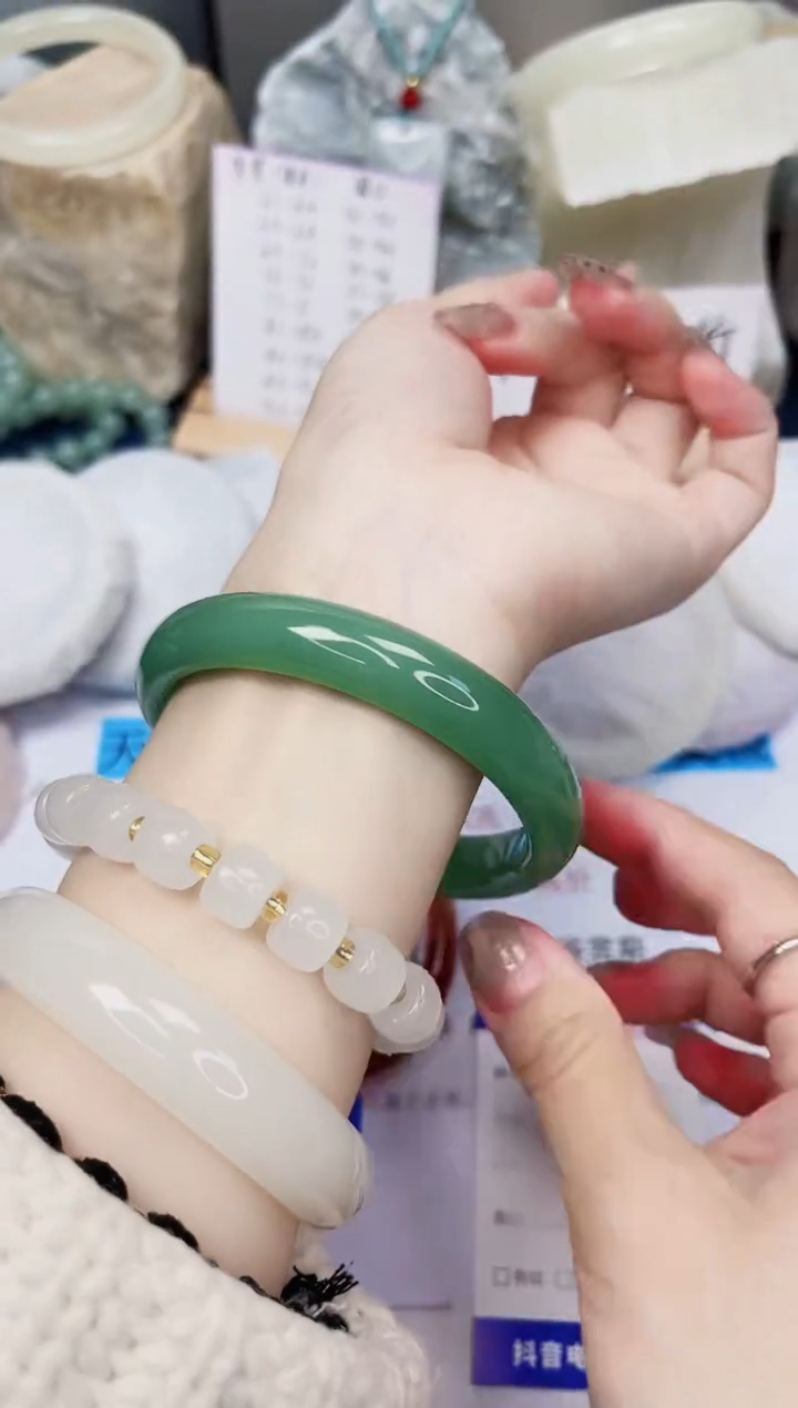 【闪购商品】石英质玉手镯未镶嵌143-东陵玉-圈口62